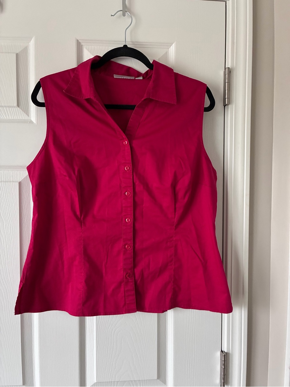croft & barrow Sleeveless Button-Down Top in Fuchsia